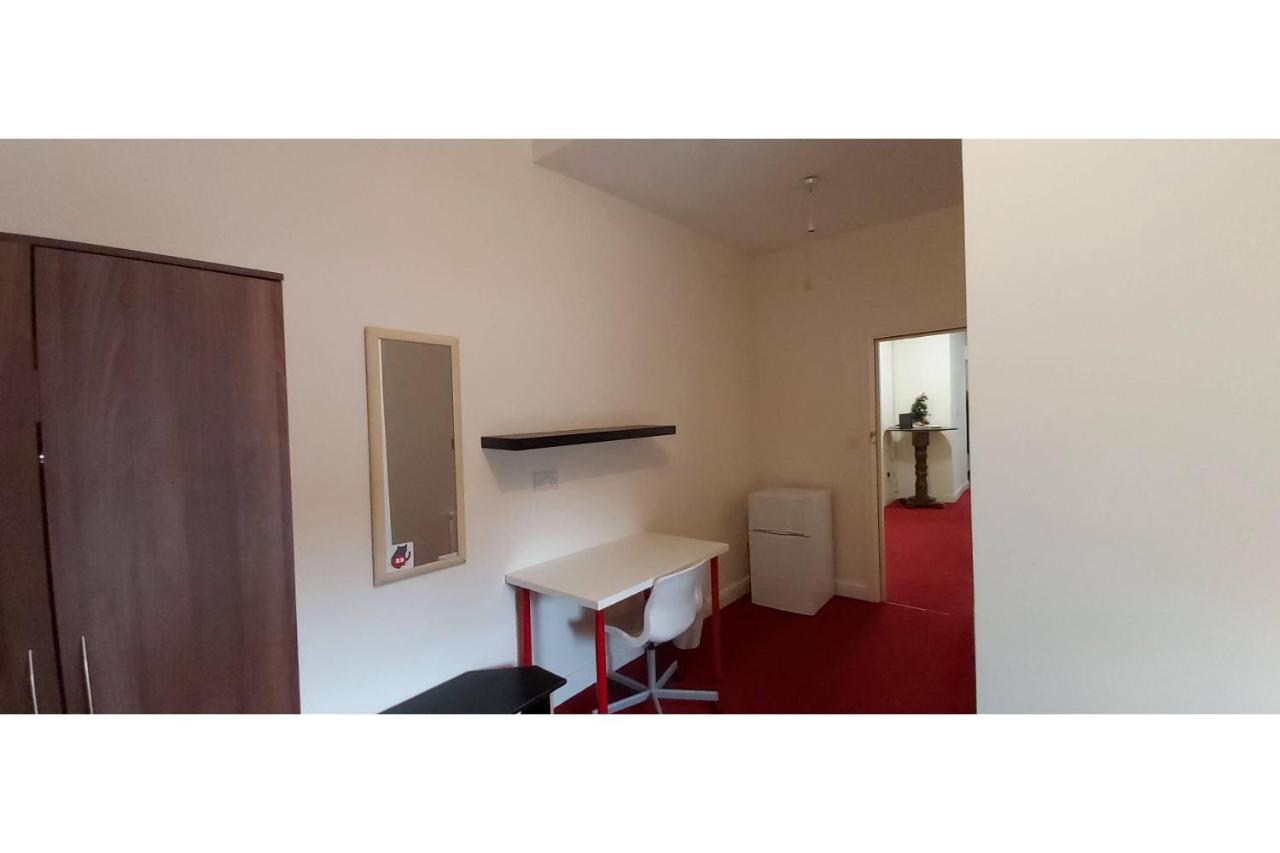 Oyo Gosford Arms Hotel 2*