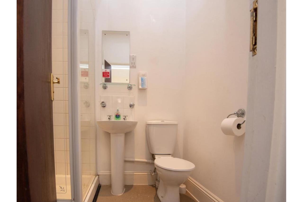 Hotel Oyo Gosford Arms 2*